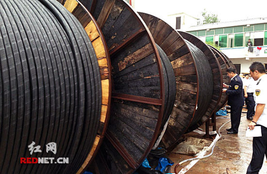 长沙一电线电缆厂生产四种不同厂家的产品被查处_新浪新闻
